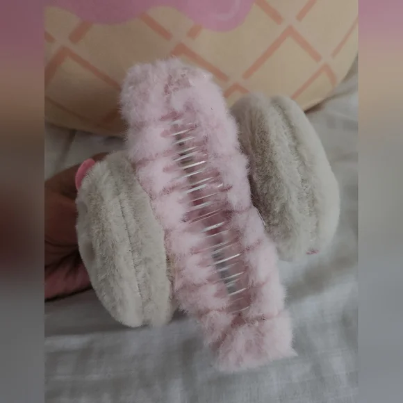 Hello Kitty claw clip - Picture 4 of 5